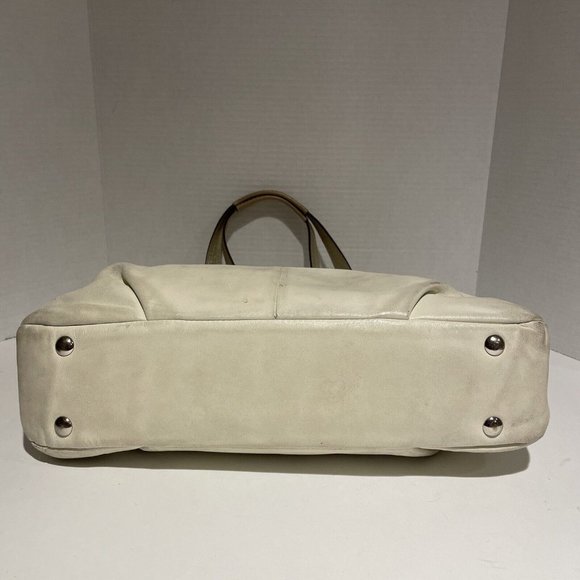 Coach F18751 Soho East West Ivory & Gold  Shoulder Hand Bag Purse Buckle Charm - Picture 9 of 16